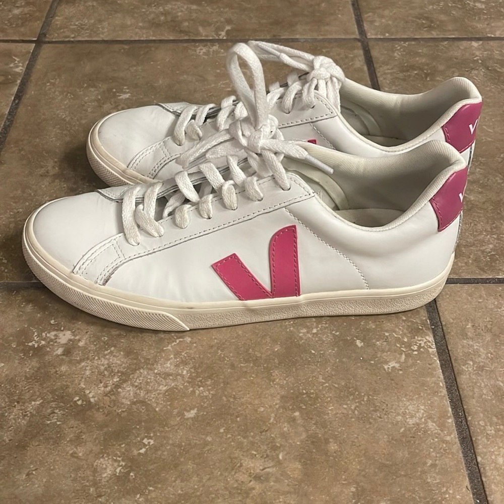 Pink Veja sneakers